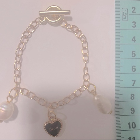 Charm Bracelet Love Heart Pearl Gold Black White New Handcrafted - Picture 4 of 4